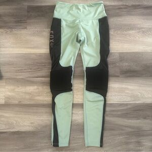 FOX Moto Seafoam Leggings w/Pockets - Size Small
